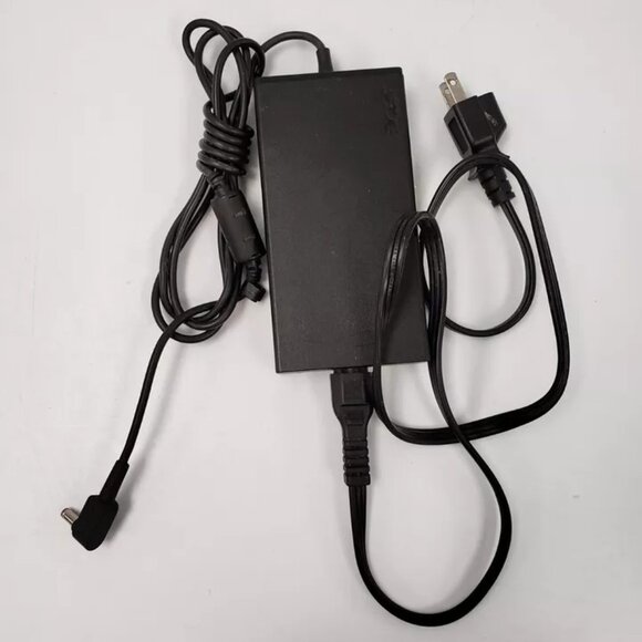 (67763-1) Acer NITRO5 Laptop - Picture 10 of 11